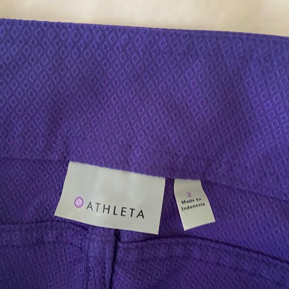 Athleta size 2 shorts! Good condition. - Picture 6 of 6
